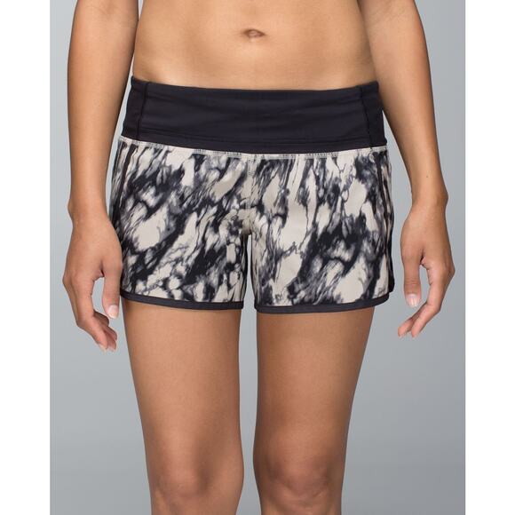 Lululemon Run Times Short 4-Way Stretch Granite Black‎ Mojave Tan 6 - Picture 1 of 10
